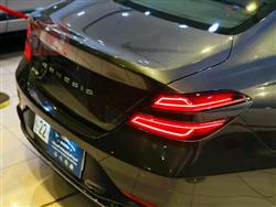 جێنسس G70